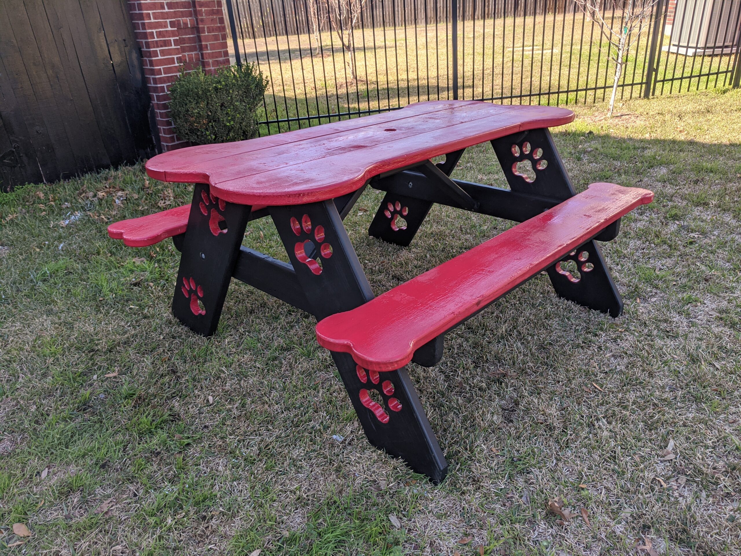 Seating – Picnic Table - Image 3